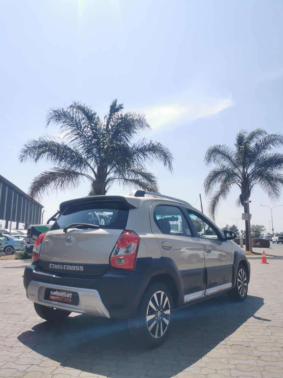 2014 Toyota Etios Cross