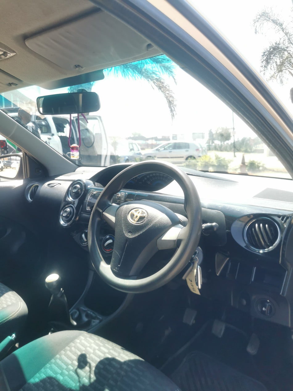 2014 Toyota Etios Cross