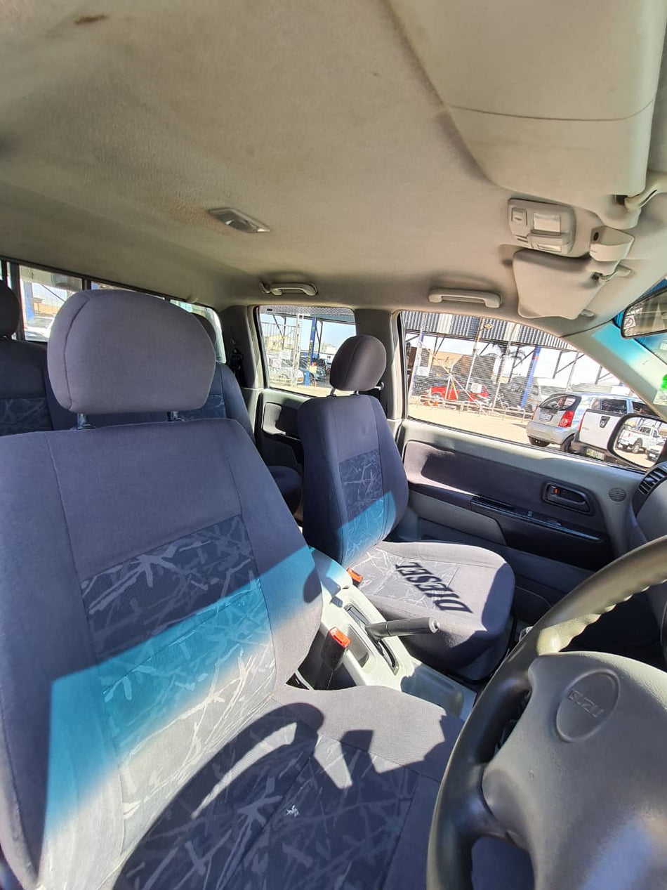 Isuzu KB250D LE Diesel