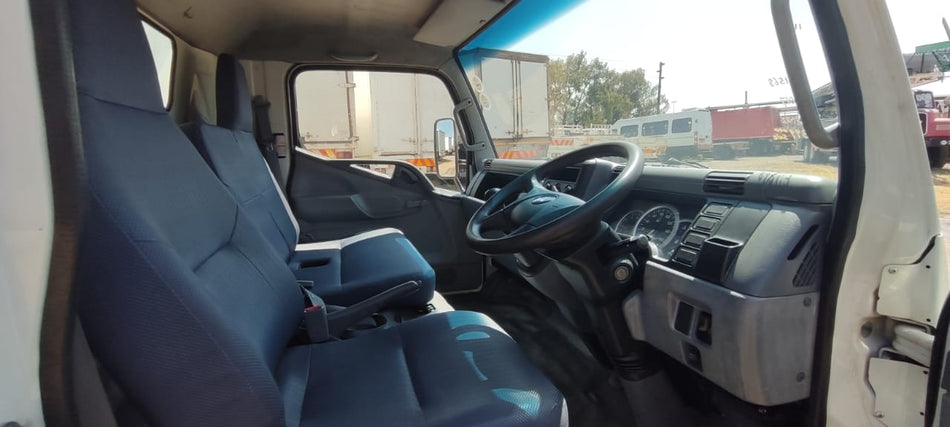 2017 Mitsubishi Fuso Canter V/Body
