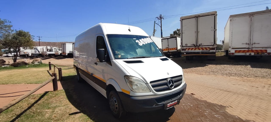 2011 Mercedes-Benz Sprinter 515 Panel Van
