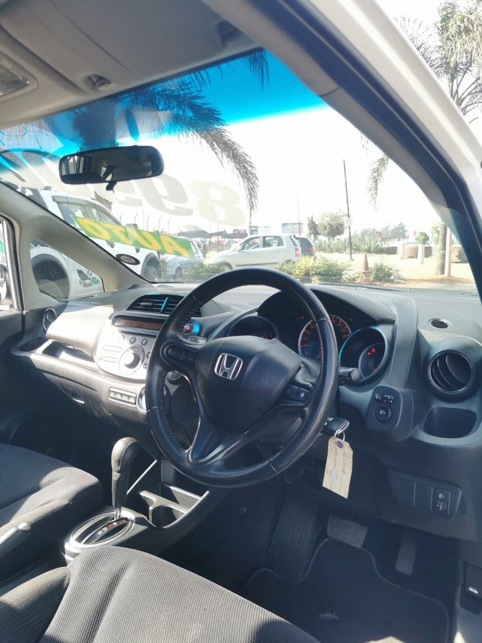 2011 Honda Jazz Automatic