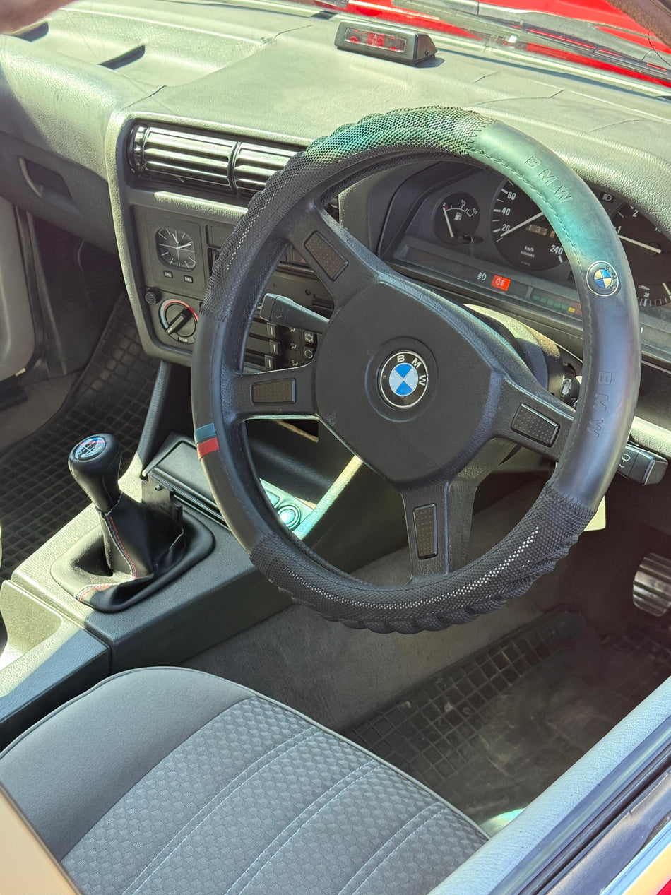 1991 BMW E30 318i
