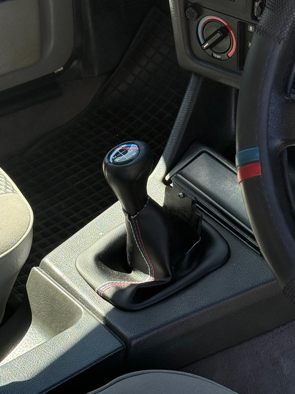 1991 BMW E30 318i