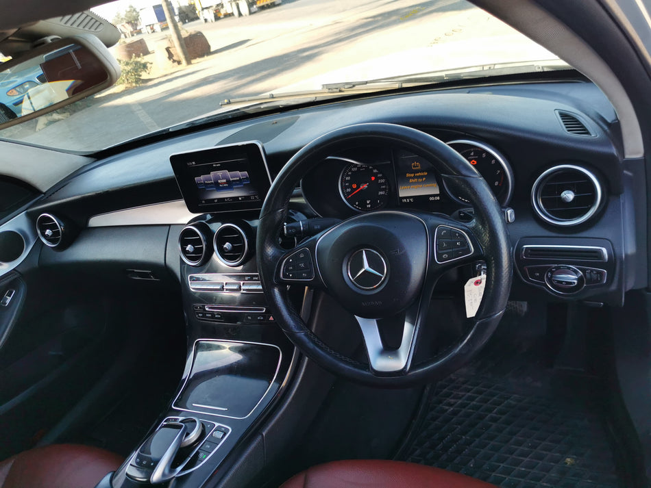 2014 Mercedes-Benz C180