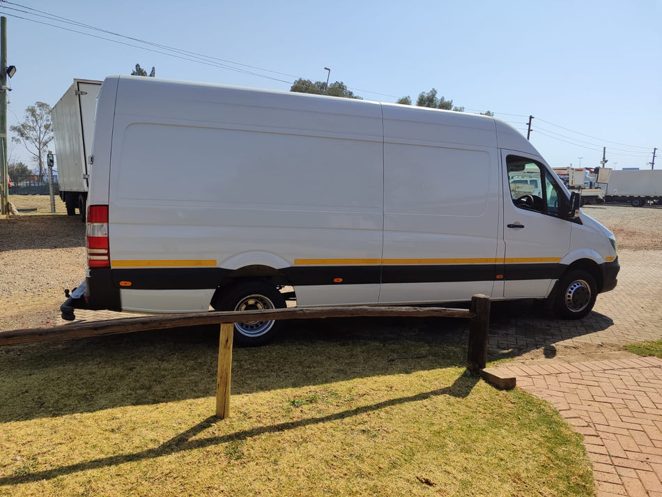 2015  Mercedes - Benz sprinter panel van 519