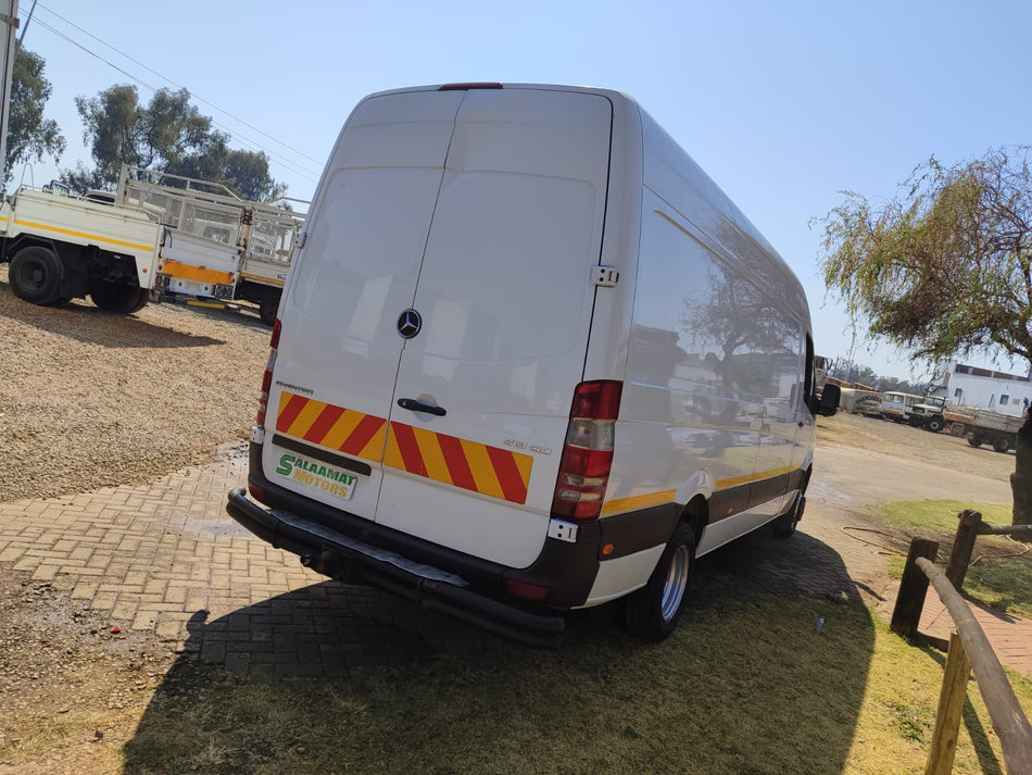 2015  Mercedes - Benz sprinter panel van 519