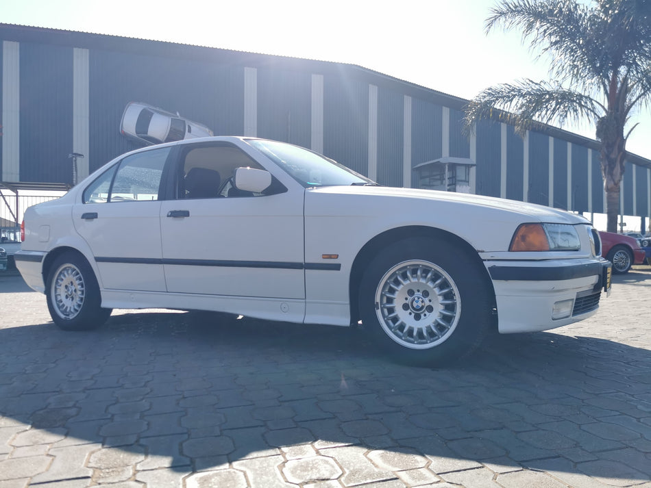 1998 Bmw 318is