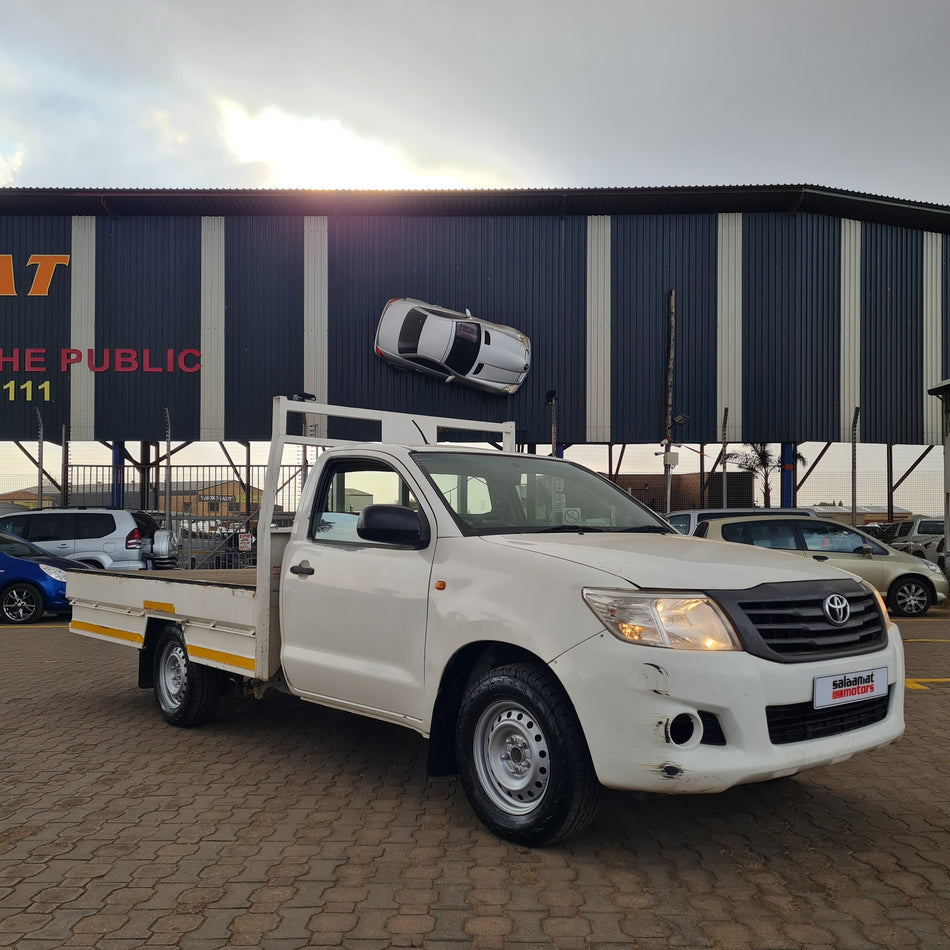 2014 Toyota Hilux 2.0 vvti flat bed