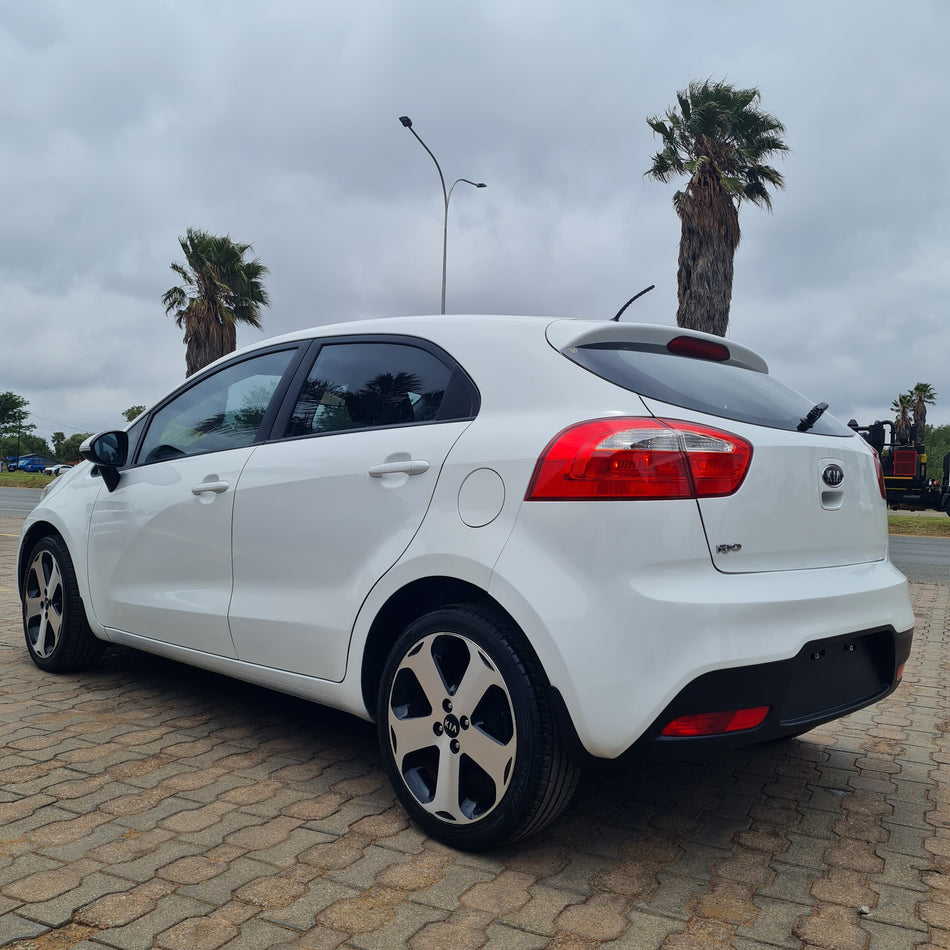 2012 Kia Rio 1.4 auto  1.4 L