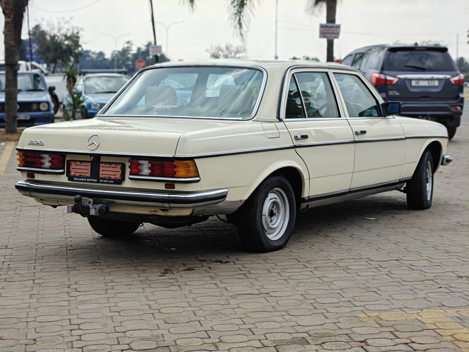 1985 w123 Mercedes-Benz 200